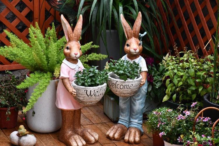 How Garden Ornaments Can Transform Any Outdoor Space