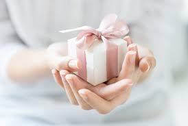 Sentimental Immigration Gift Ideas for Loved Ones